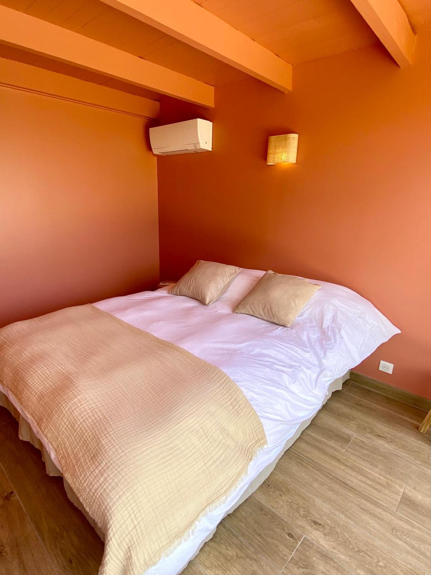 Maison Pour 12P, Piscine A Debordement Chauffee D'Avril A Octobre Inclus Ruoms Kültér fotó